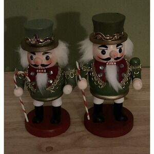 Vintage Deluxe Nutcracker Set Of 2,‎ Green Suit Candy Cane 6.25 &6.5 In Tall
